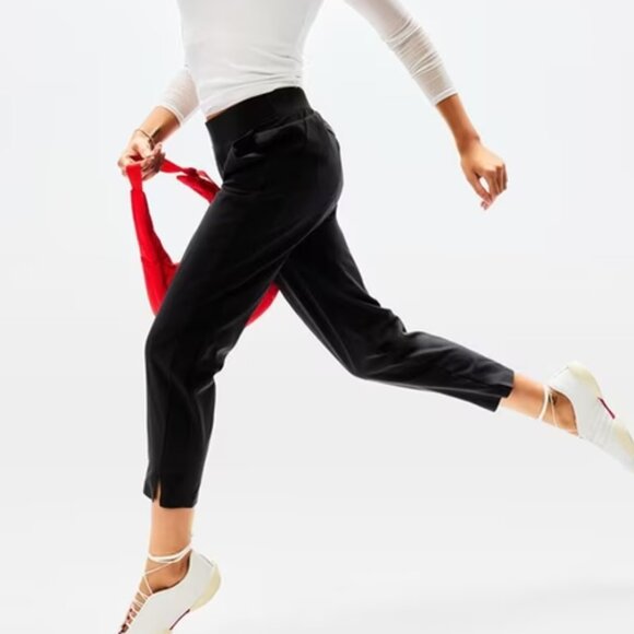 ATHLETA Black Stretchy Brooklyn Ankle Pants Size 6 - Picture 1 of 10